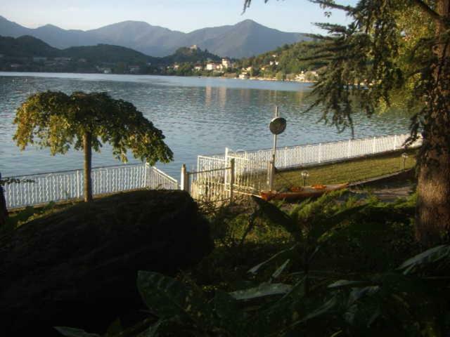 B&B In Riva al Lago Avigliana Esterno foto